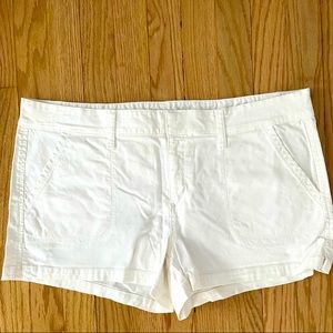 2 for $10! The Perfect White Shorts ☀️